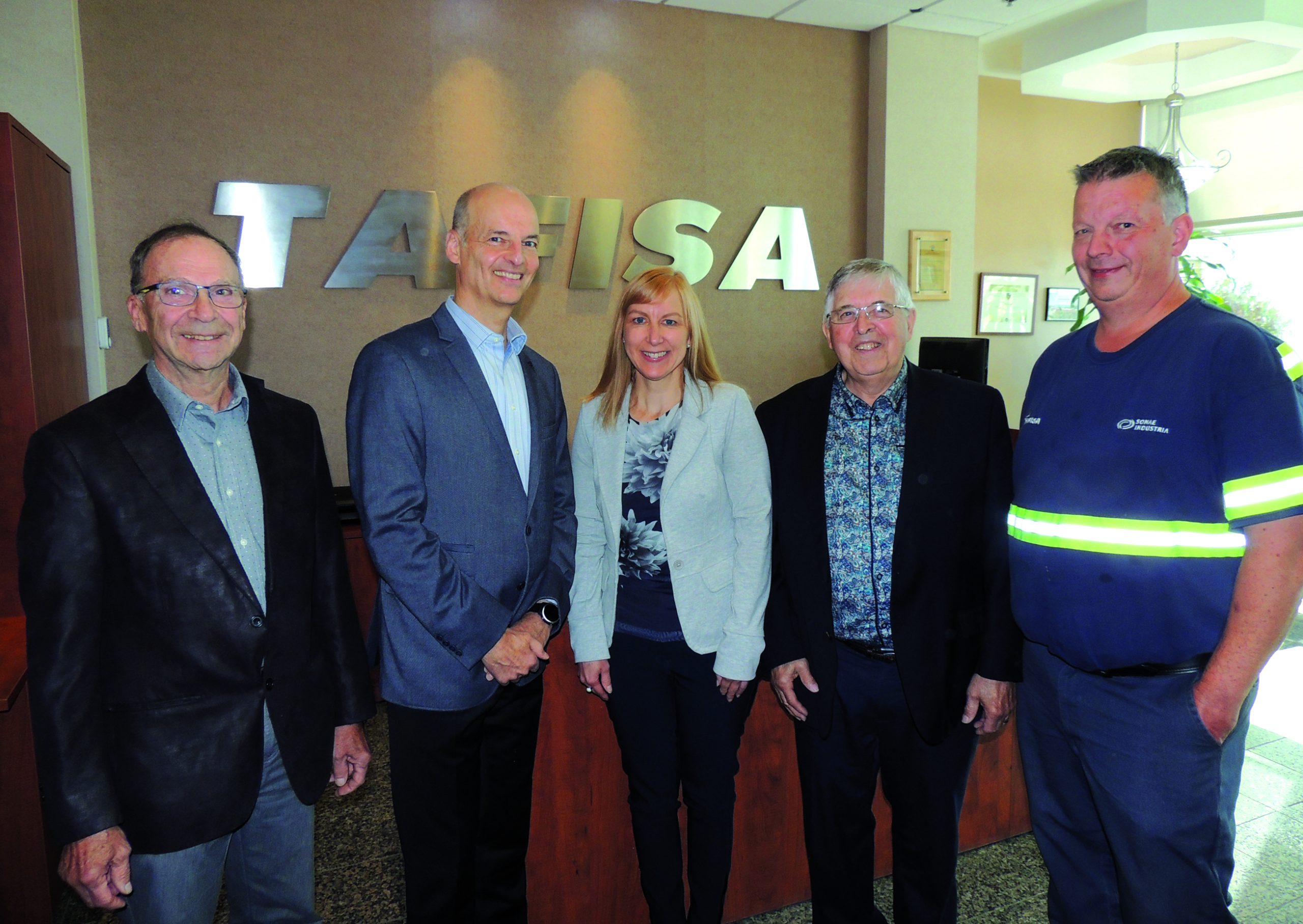 Tafisa Canada, ses employés et le syndicat Unifor consolident l’entente de don conjoint